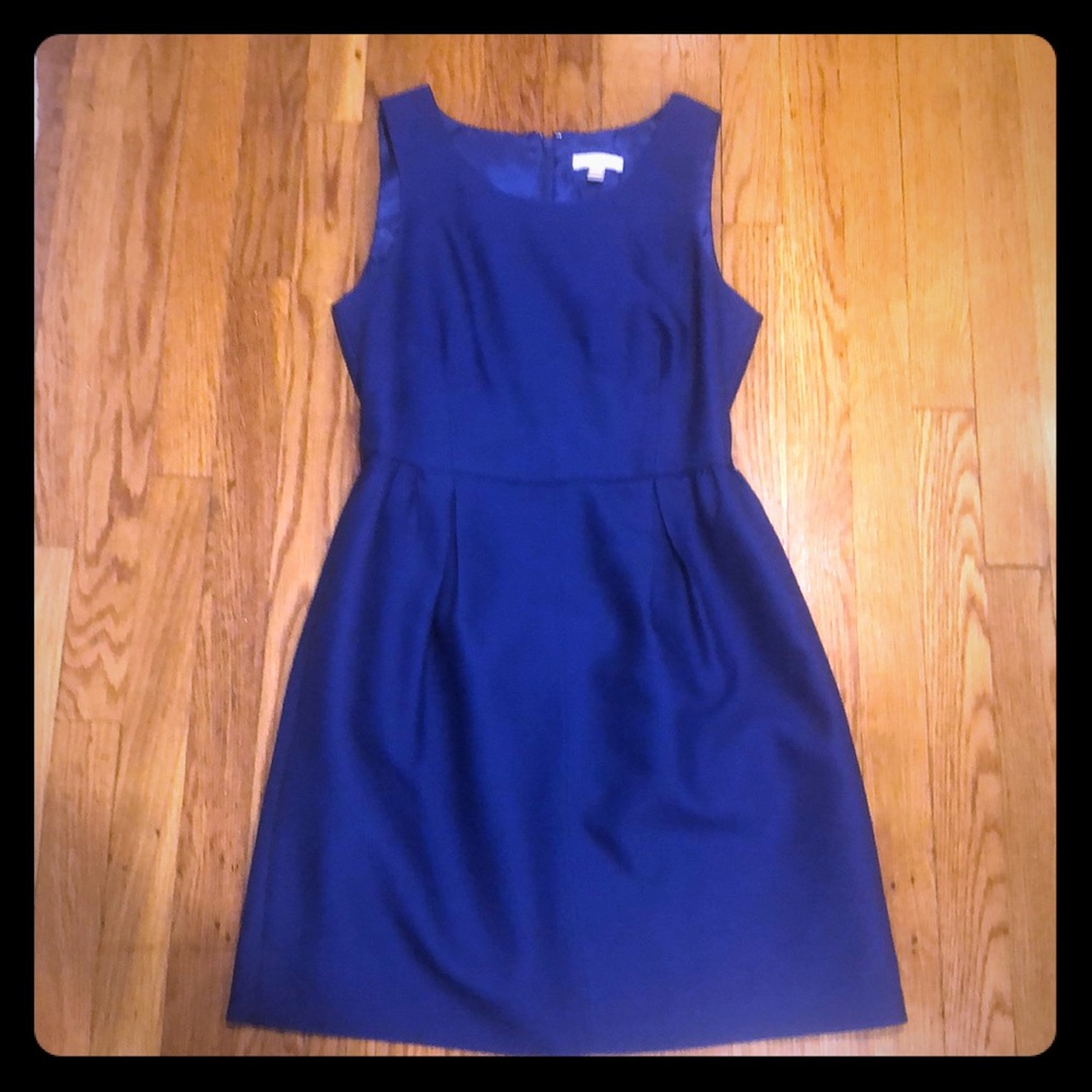 Jcrew dress! Perfect to wear to a wedding.